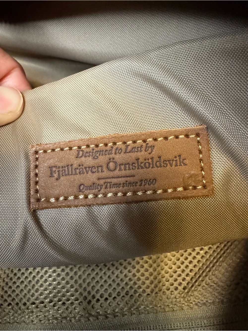 Fjällräven totepack no. 1 in burgundy